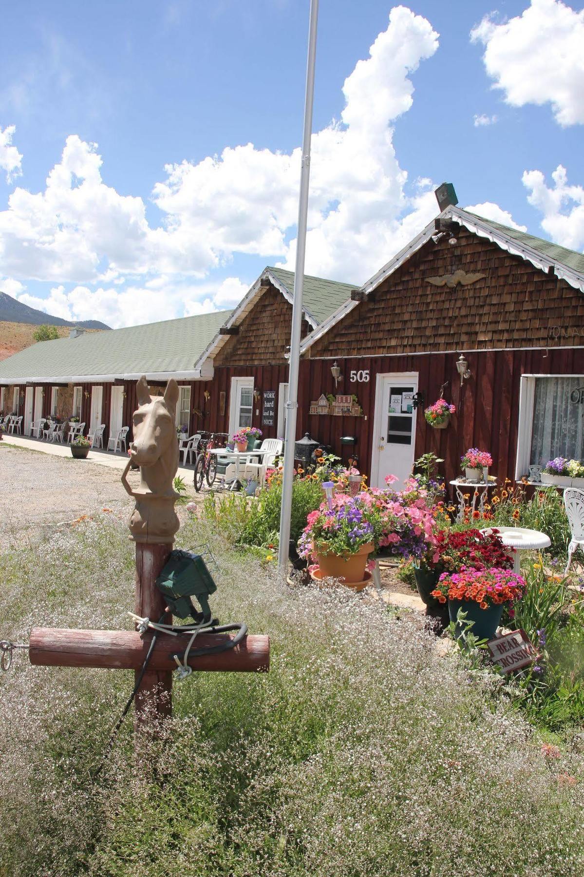 Black Bear Inn Dubois Eksteriør bilde